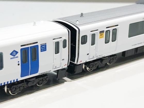 cp_nagoyaoosu's tweet photo. 今日8月19日の日付を逆にして…JR九州の #蓄電池 車BEC819系100番代(#DENCHA) 2両編成セット販売中です。若松線・香椎線での単独運用から817系との併結運用も楽しめます。817系各車両セットも取り揃えていますので九州各路線の再現にどうぞ!
#鉄道模型 #グリーンマックス https://t.co/qsym6eXXfK