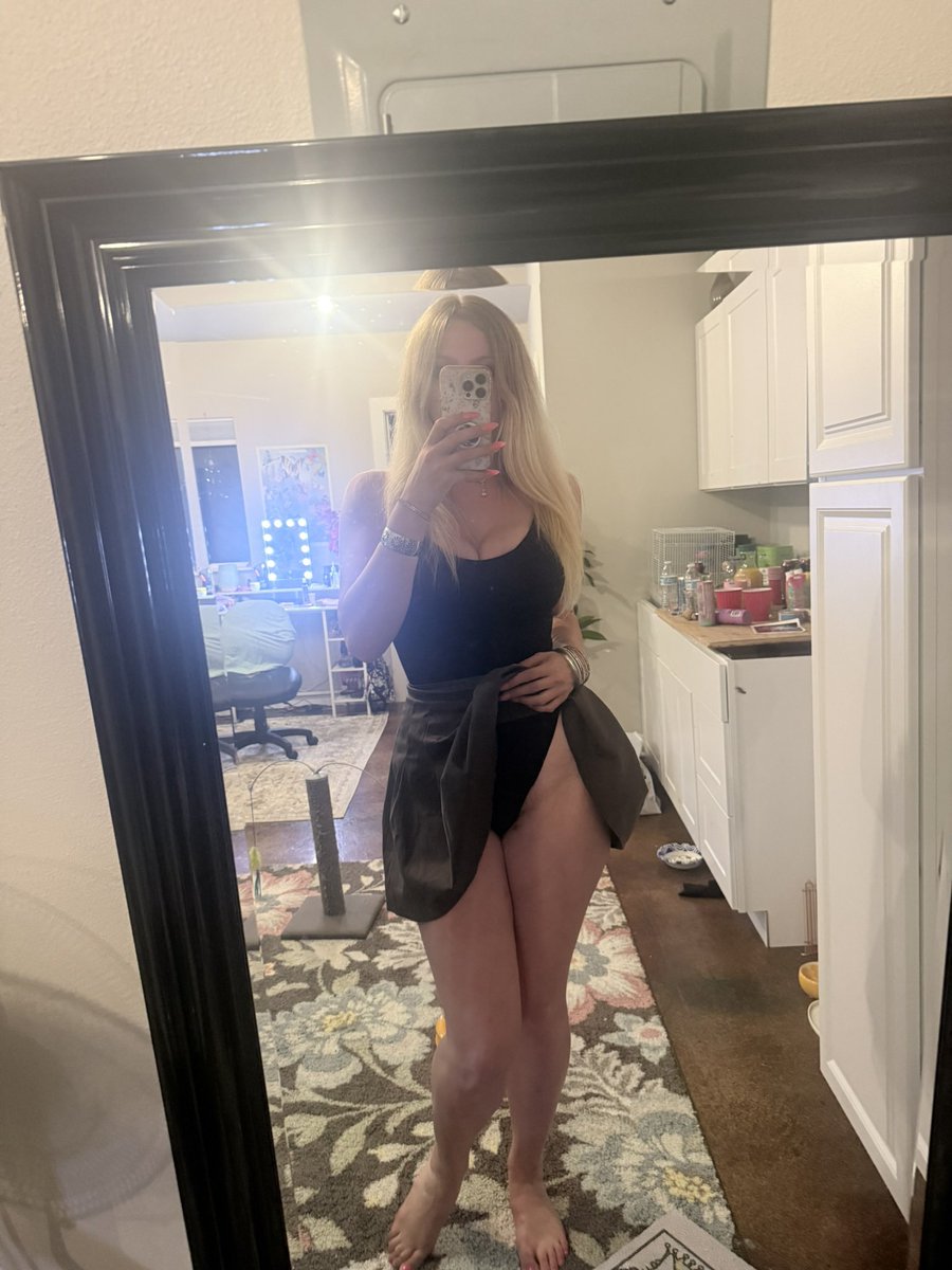 Avlzzla's tweet photo. How do they look??? 👀 #fyp #boobs #bigboobs #blonde #sexy #hot #naked #girl #fypシ゚viralシfypシ゚ https://t.co/BKkhMV2Hdt