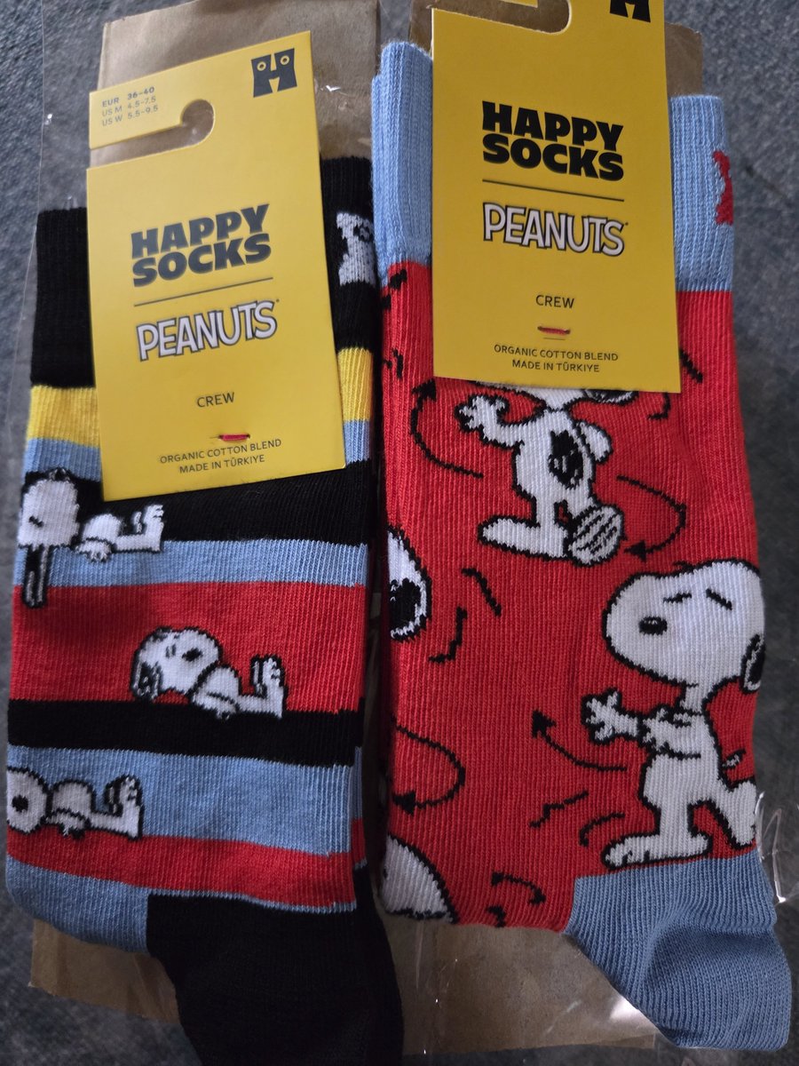 JunJunJunJun15's tweet photo. かわいい(ﾉ≧▽≦)ﾉ

#ハッピーソックス
#スヌーピー
#PEANUTS https://t.co/Pswn97V0CK