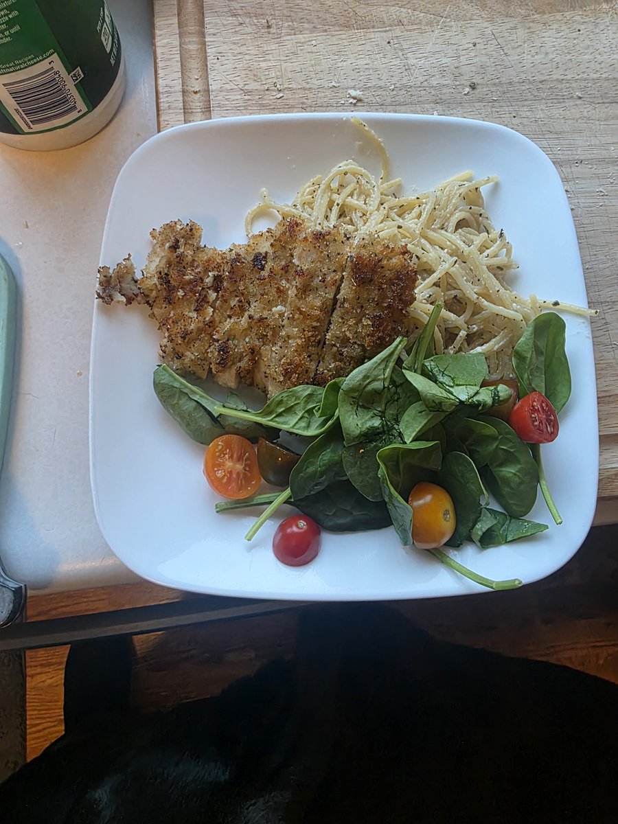 Chrisutter1982's tweet photo. Good Evening. Dinner is Served
Chicken Cutlets with Garlic Parm Pasta
#Real #WelcomeToThisWorld #RealityBites https://t.co/jlhqMVFvOt