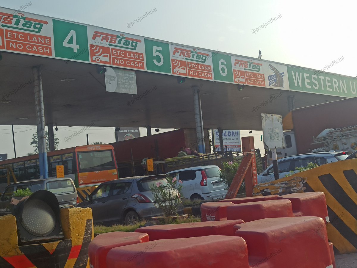 Bhumi__M026's tweet photo. A 15-minute wait at a toll plaza may seem like a minor inconvenience, but the real cost is much bigger than just those 15 minutes.

When hundreds of vehicles are stuck in a long queue, the cars may barely move, but fuel continues to burn. ⛽🚗 Time is lost, engines keep running, and unnecessary pollution increases.

Toll collection is necessary for maintaining roads and infrastructure, but efficient traffic management should be equally important.

If a queue becomes unusually long, shouldn’t there be a system to reduce congestion and keep traffic moving?

The toll operator calculates the revenue collected from every vehicle.

But who calculates the fuel wasted, time lost and productivity affected when thousands of commuters are forced to stand in queues?

The public pays the toll, but they also pay the hidden cost of waiting. 🤔