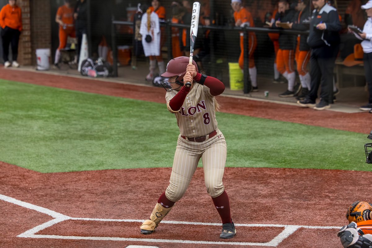 ElonSoftball's tweet photo. A late Happy Birthday to senior Greta Hessenthaler! 

Hope you had a wonderful birthday! 🎂 🥳

#EUSB 🥎 #Team50 https://t.co/x8DrcDeEGa