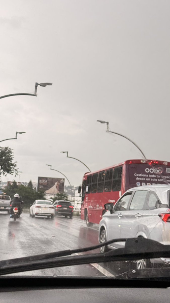 bogarth58's tweet photo. @JaliscoVial @TransporteJal estos son los choferes que les vales sus rutas que tienen que cumplir https://t.co/Wl5F4EpqPr