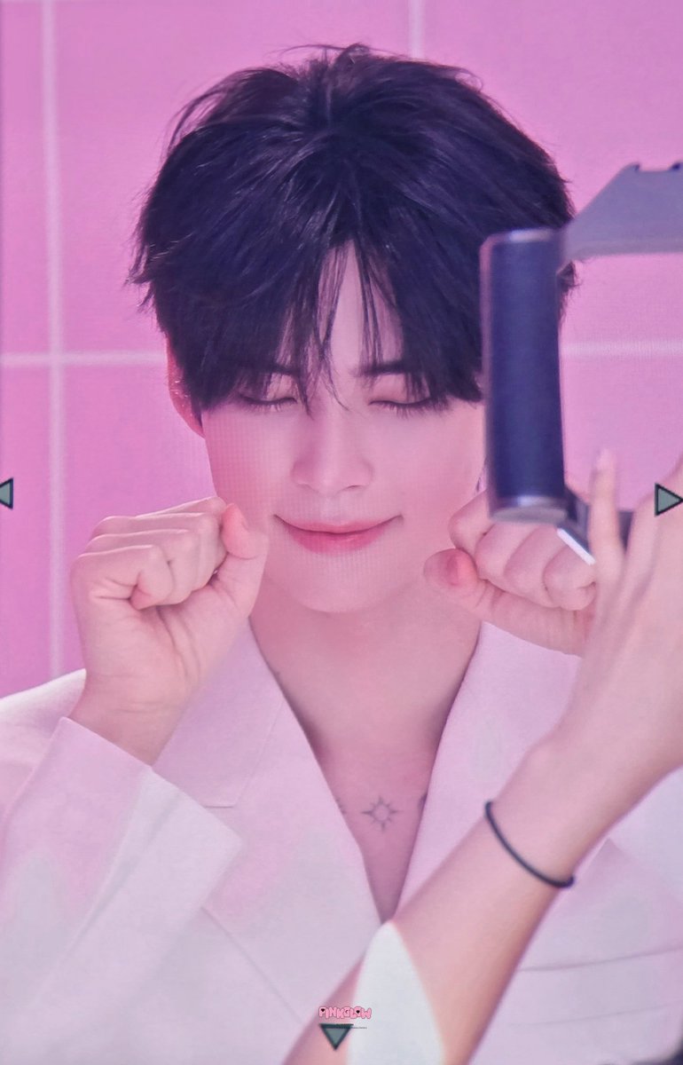 pinkglow0613's tweet photo. [pre] 260918

💕💕

#ZEROBASEONE #ZB1 #제로베이스원 #성한빈 #SUNGHANBIN #ソンハンビン https://t.co/qu3Fbs9XGg