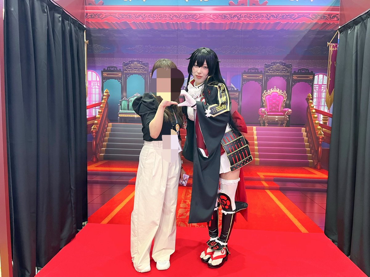 ftysscvhun's tweet photo. #DMMGAMES のブースで恋姫推しタイプ診断やりました！久遠ちゃんが一緒に写真撮ってくれました 調べてみたら織田信長の通称らしい。気になるのでゲームやってみたいです！
あとピンポン玉投げたらエナドリ貰えました
#TGS2026 https://t.co/mCOH2Ti1xp