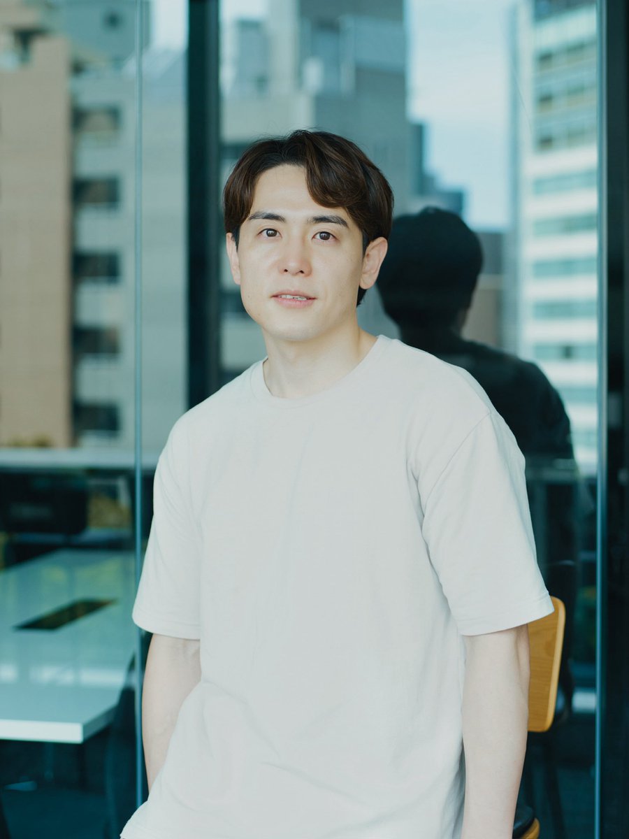 JP_JPCapital's tweet photo. アルサーガパートナーズを任期満了で退任し、新会社「株式会社J.P. Capital」を設立して独立しました

アルサーガパートナーズでは、入社してから4年、コンサルティング事業の立ち上げからシステム開発事業の責任者を経て、代表取締役まで様々な経験をさせてもらいました

株主の皆さま、クライアントの皆さま、そして一緒に働いてきたメンバーをはじめ、本当に多くの方に支えていただいた4年間でした

改めて、心から感謝いたします

J.P. Capitalについて、アルサーガパートナーズとは資本関係のない独立した会社ですが、既存の案件はもちろん、お互いの強みを活かした新しい取り組みなど、これからも良い関係で一緒にお仕事をさせていただく予定です

今後、具体的に何をやるのかについては、また改めて記載できればと思います

ありがたいことに「お祝いにお花を送るよ」と言っていただける方が多くいらっしゃいました。本当にありがとうございます

もしお祝いをいただけるのであれば、お花の代わりに観葉植物をいただけると嬉しいです。新しいオフィスに置いて、めちゃくちゃ大切に育てます！

新しいチャレンジは恵比寿から始まります
お近くに来られた際は、ぜひお声掛けいただけますと幸いに存じます

▼ 植物の送付先
〒150-0021
東京都渋谷区恵比寿西1丁目3-13-303
渡邉純平