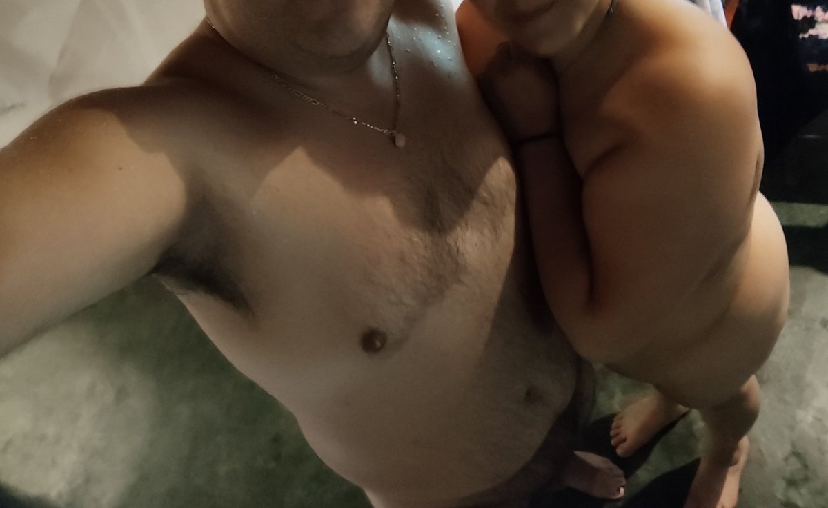 TRD01X's tweet photo. Compartan por favor buscamos pareja bisexual o chico bisexual de pachuca https://t.co/yTdurzI3vt
