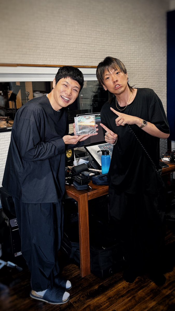 Sun_drums's tweet photo. 前回のミニアルバム「Oneself」に引き続き、
今作のミニアルバム「Milestone」をもう中学生さんに！！

今度、都内のライブに是非！！

@mouchumaruta https://t.co/MUC3JSPDC4