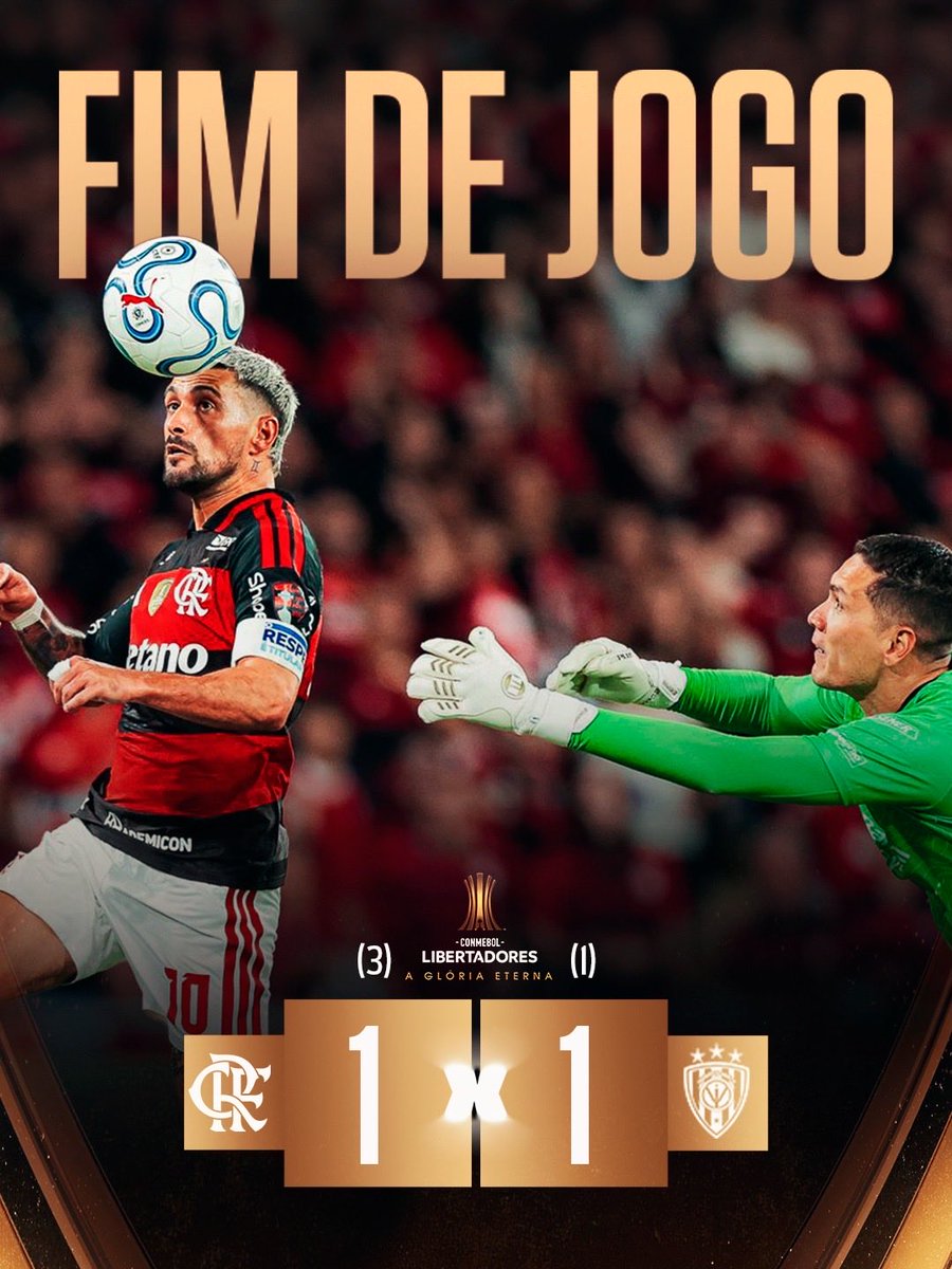 Flamengo's tweet photo. FIIIIIMMMMMMMMMMM DE JOGOOOOO

MENGOOOOOOOOOO!!!!! PASSAMOSSSSS! COM A TORCIDA JUNTO, APOIANDO. ATÉ O FIM!

#fimdejogo https://t.co/oybl0BKfDK