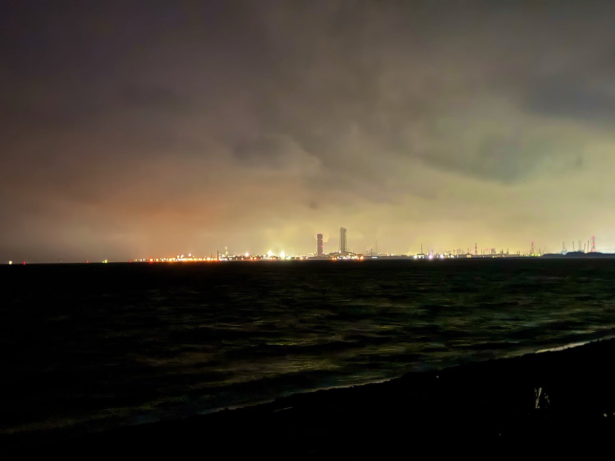 AKEY76016001's tweet photo. #キリトリセカイ
#myworldinonepicture 

『夜のミラージュ』 https://t.co/74EQxRo81C