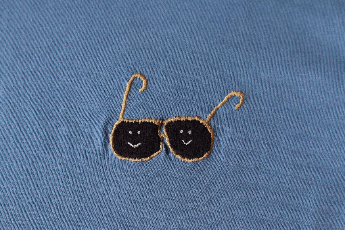 hagireiro's tweet photo. サングラスくん刺繍Tシャツ
embroidery by KEN

このTシャツも9/26土曜、りんくうトワイライトに持っていきます！
昼から夜まで、りんくうビーチで待ってまーす🏝️ https://t.co/HFPSp09aHq