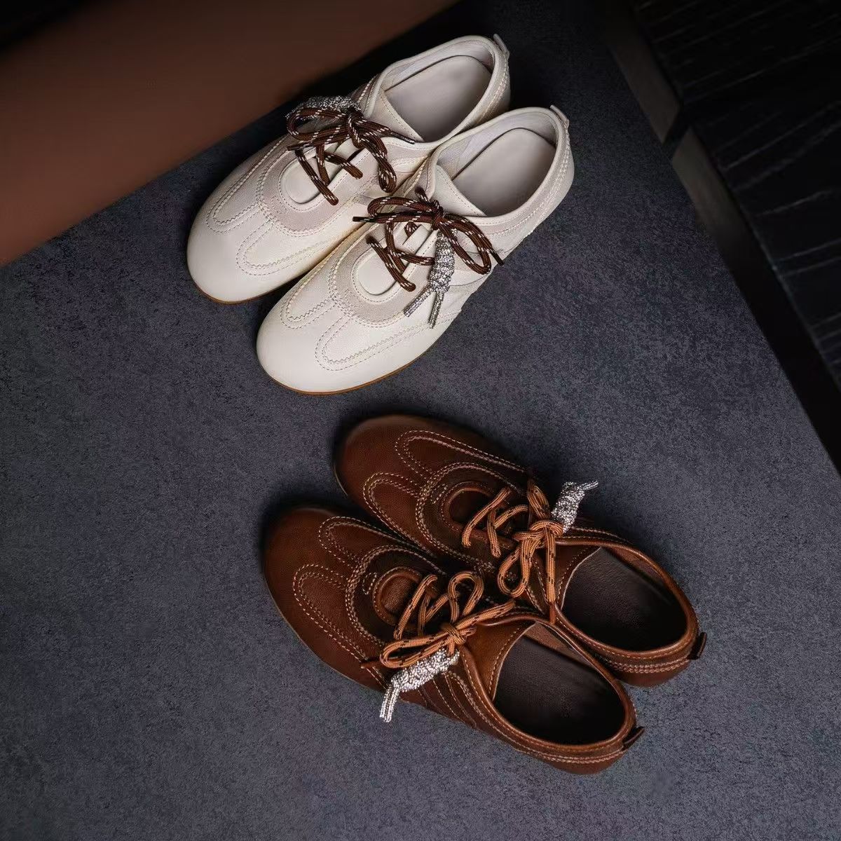 Chinasallchen's tweet photo. Vintage Brown Faux Leather Lace-up Flat Sneakers #Sneakers #rubber #Ankle support #Water resistant #wholesale #camo #combat boots #shoes #boots #Footwear factory #shoes manufacturer #Tactical #Outdoor Supplies Pls Add Whatsapp 86 13182921090 https://t.co/IvVn4AxFSg