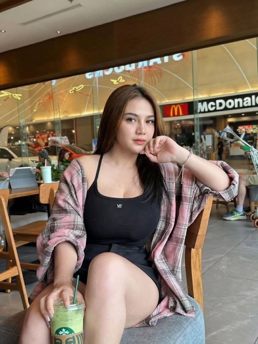 moncaptriii's tweet photo. keluar siang dulu yach baby🤤 https://t.co/8MlbjKI6GD