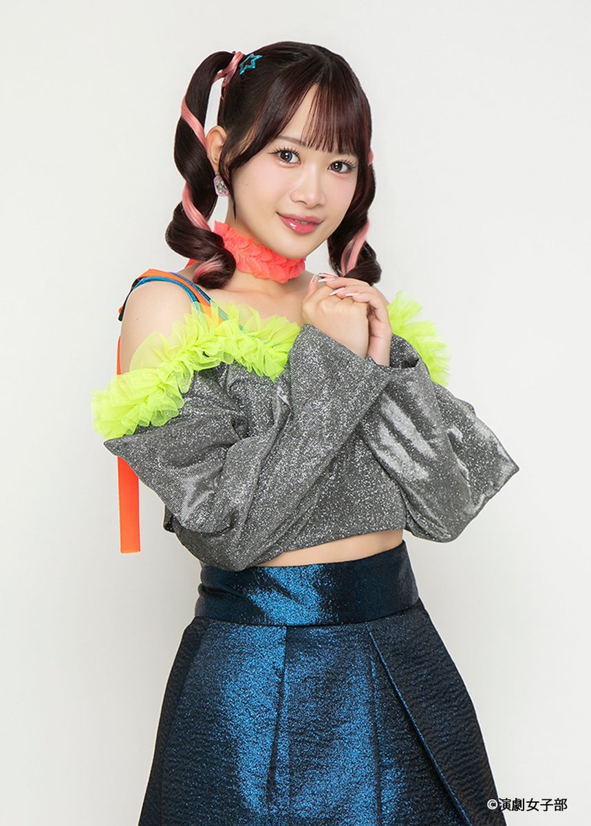 _gekijyo's tweet photo. 🚀キャスト紹介🚀

エイジ（機関長） #清野桃々姫
リョウ（料理人） #里吉うたの

#BEYOOOOONDS
#BEYOTIMEREPEAT https://t.co/0ZI0medeS2