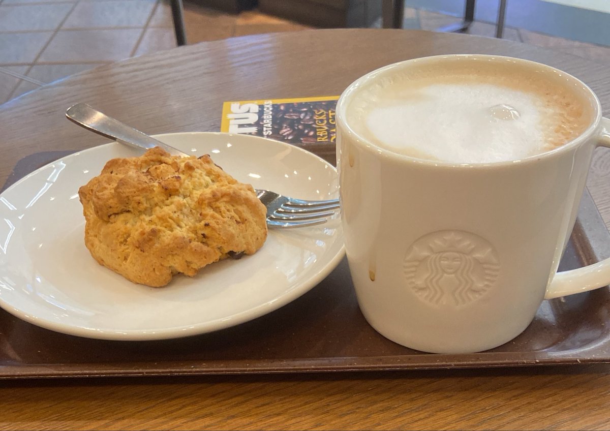 ManmaBlack's tweet photo. 🏥健康診断オワタ…スタバで休憩中😌 https://t.co/YPyJxdG272