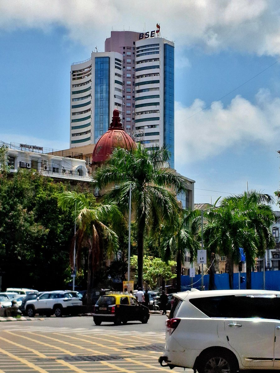 rajnilay's tweet photo. Church gate se flora fountain tak https://t.co/ndlzm9pHms