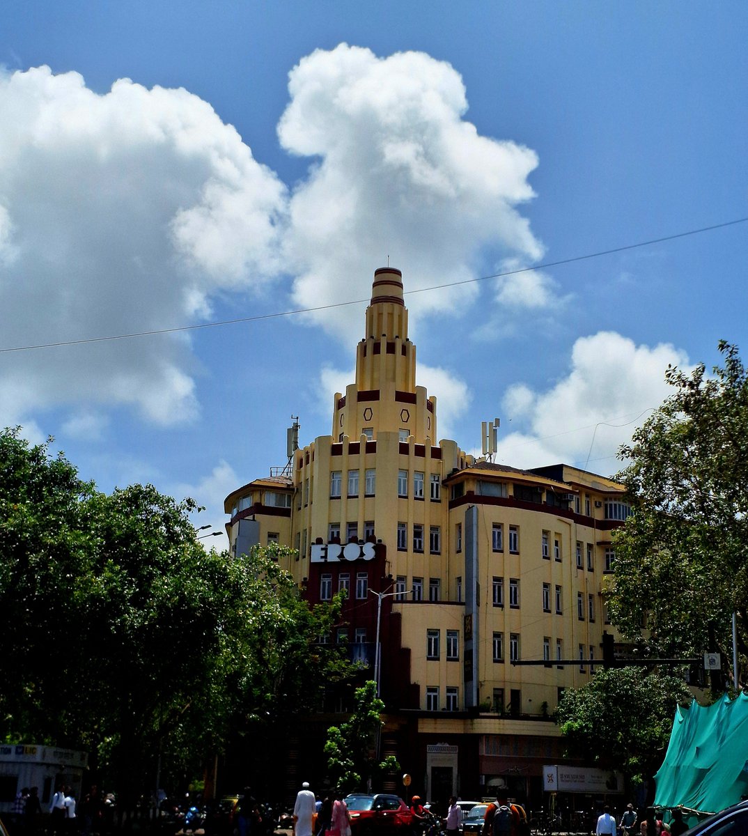 rajnilay's tweet photo. Church gate se flora fountain tak https://t.co/ndlzm9pHms