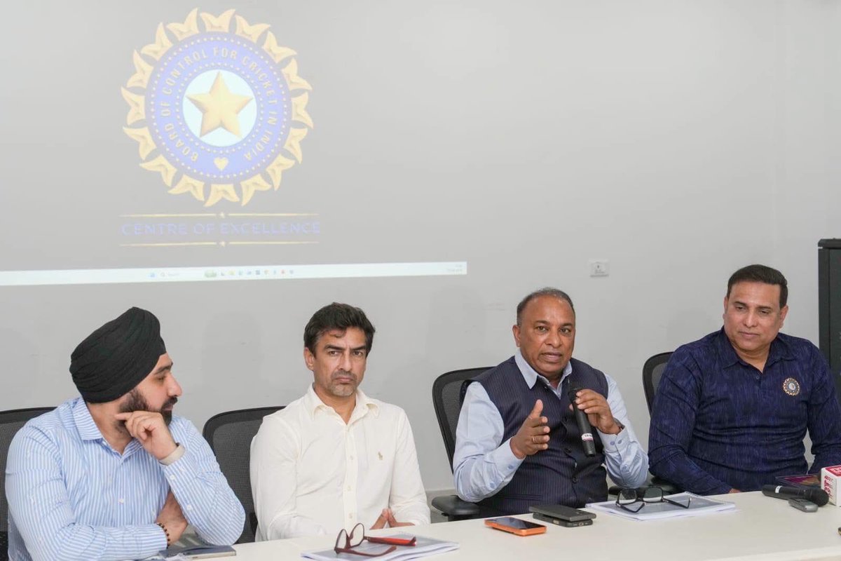 CricCrazyJohns's tweet photo. 🚨 GREAT DECISION BY BCCI 🇮🇳

- BCCI set to raise the pay of domestic umpires &amp; match referees from the new domestic season. [Gaurav Gupta] https://t.co/L42QEUm5pJ