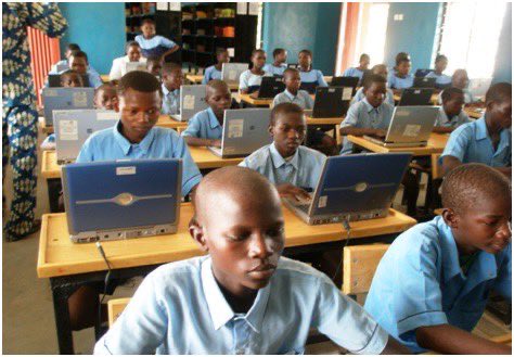 mamarolex's tweet photo. Anambra State children started learning with computers 13 years ago. Peter Obi will revolutionize healthcare &amp; education. #Nigeria2027 #KnowYourCandidate #Democracy #CivicParticipation #Nigeria https://t.co/5EMfscB1G4