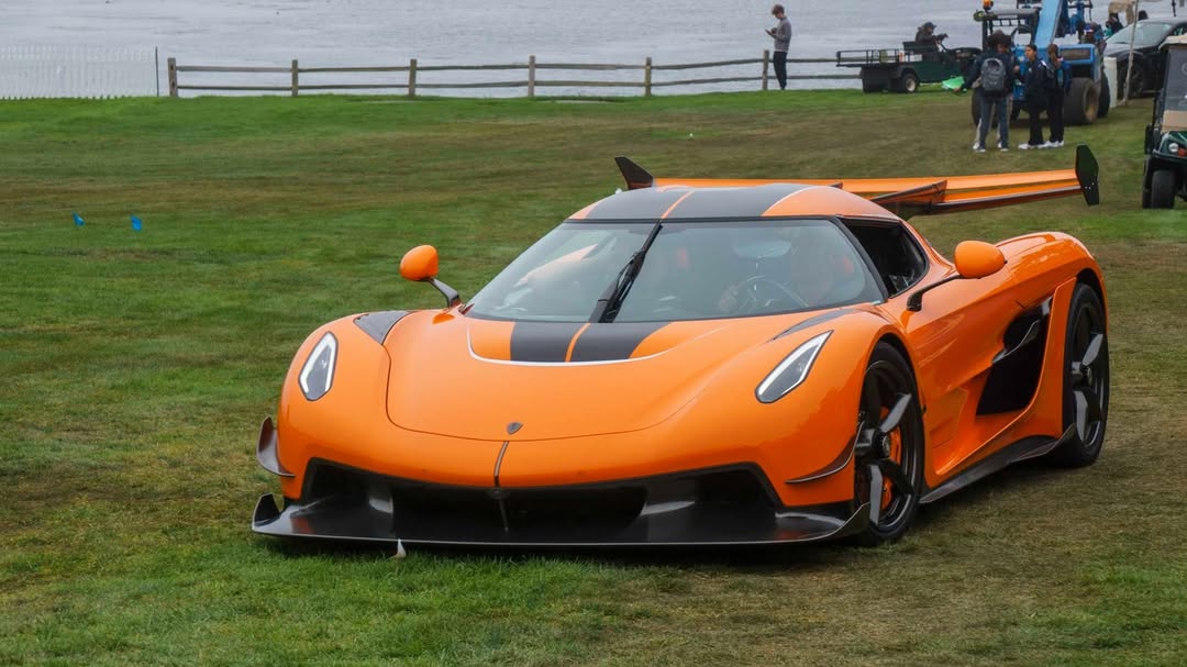 MercedesFehac's tweet photo. Koenigsegg Jesko at the Pebble Beach Concours. https://t.co/jwPlcfHc2W