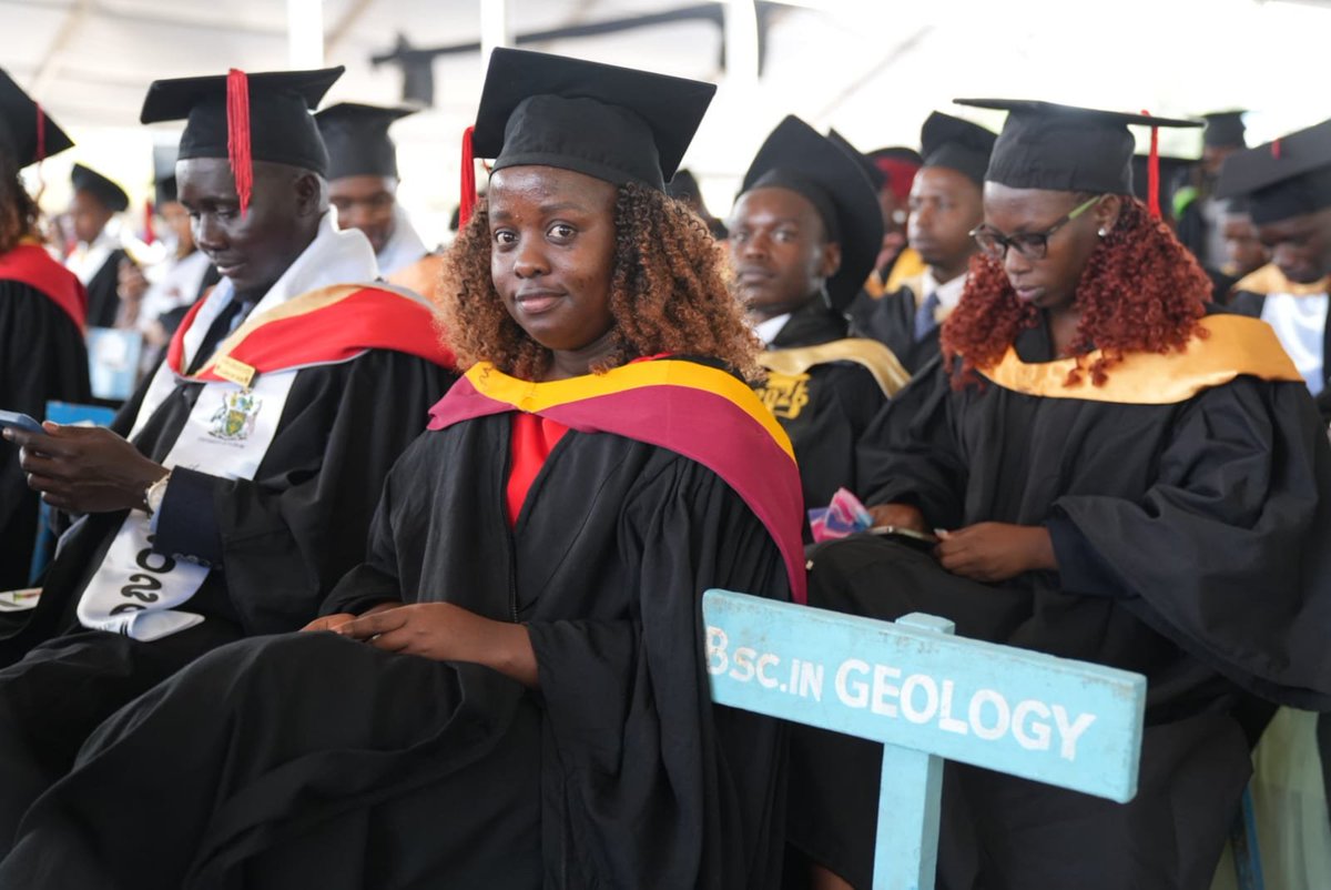 UONFST's tweet photo. To the scientists, mathematicians, computing specialists, environmental researchers and technology graduates of the #UoNClass2026 #UoN75graduation

Today belongs to you. CONGRATULATIONS https://t.co/i11ywHYUrs