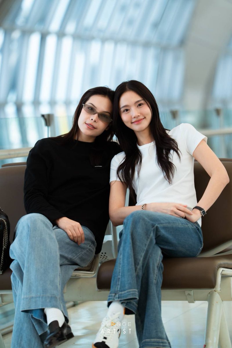 CHANGEARTIST_'s tweet photo. See you, Manila ✈️

@Lookmheewang @sonyasarann 

#LMSY
#ChangeArtist https://t.co/gjhgbUZgqX
