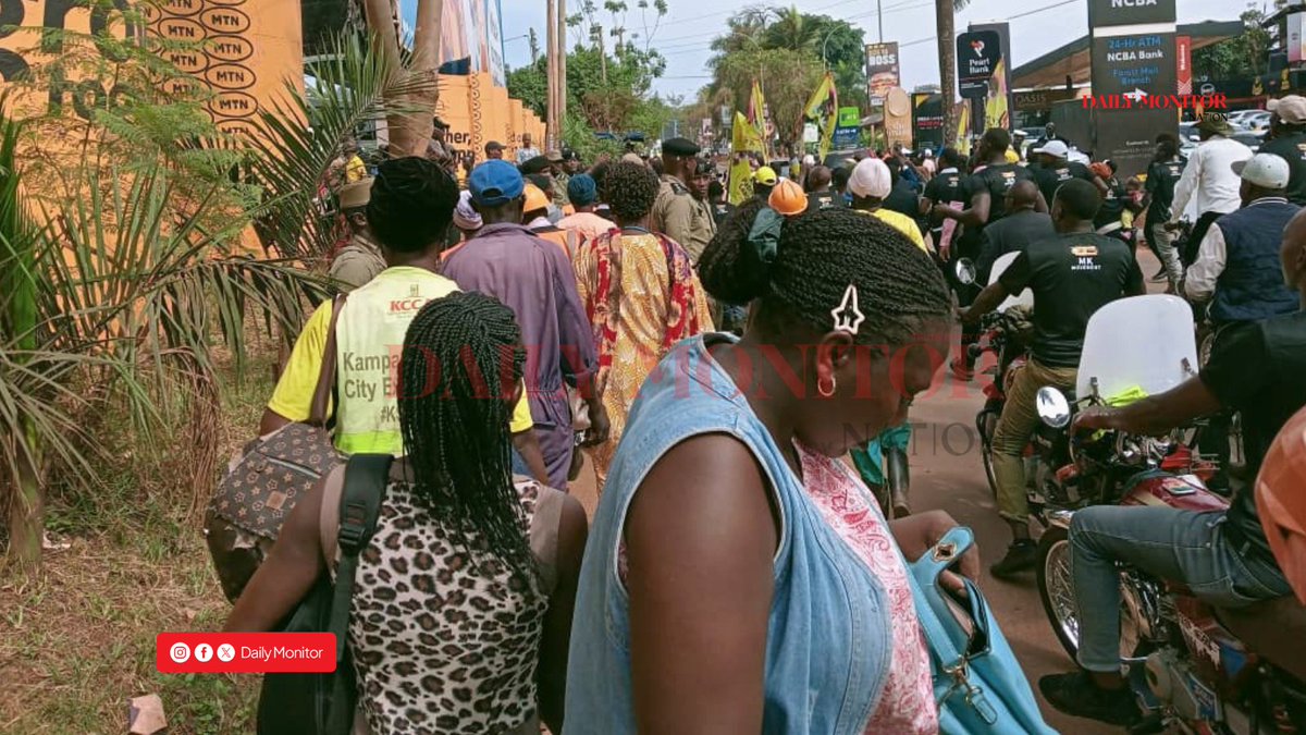 DailyMonitor's tweet photo. PHOTOS: Supporters of the Patriotic League of Uganda (PLU) were seen this morning marching to the Turkish Embassy in Kampala, following a directive from their leader and Chief of Defence Forces, Gen Muhoozi Kainerugaba. The reason for the demonstration has not been disclosed yet.
#MonitorUpdates
📸: @khalilmanzil1
