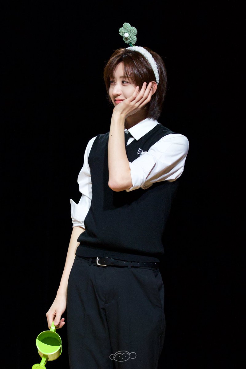 kuskkkusk's tweet photo. 꽃이다~
#박원빈 #아이딧 https://t.co/G4u3sG1Vn0