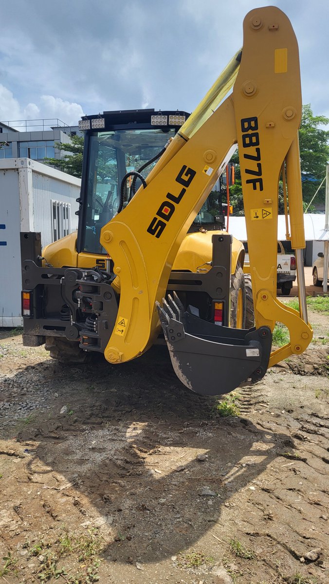 SolidFleetNG's tweet photo. 🚜 SDLG Backhoe Loader Inspection Ongoing!

A closer look at the machine before purchase. 💪

✅ Brand New SDLG Equipment
✅ 1-Year Warranty
✅ Genuine Spare Parts &amp; After-Sales Support
✅ Flexible Installment Options

☎️07063531487

📞 Serious enquiries only. https://t.co/3qdzH6FPEC
