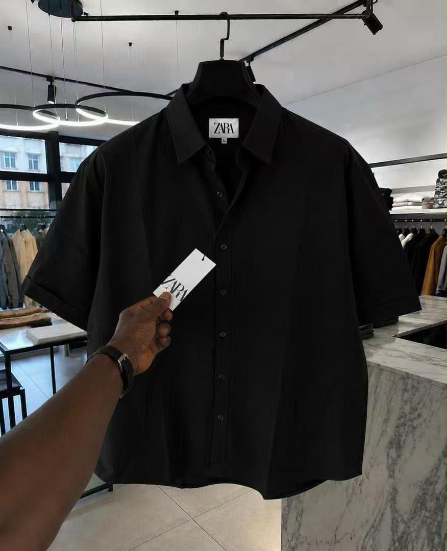 VICEOFLAGOS's tweet photo. ZARA TSHIRT 25K https://t.co/urnFby3C3n