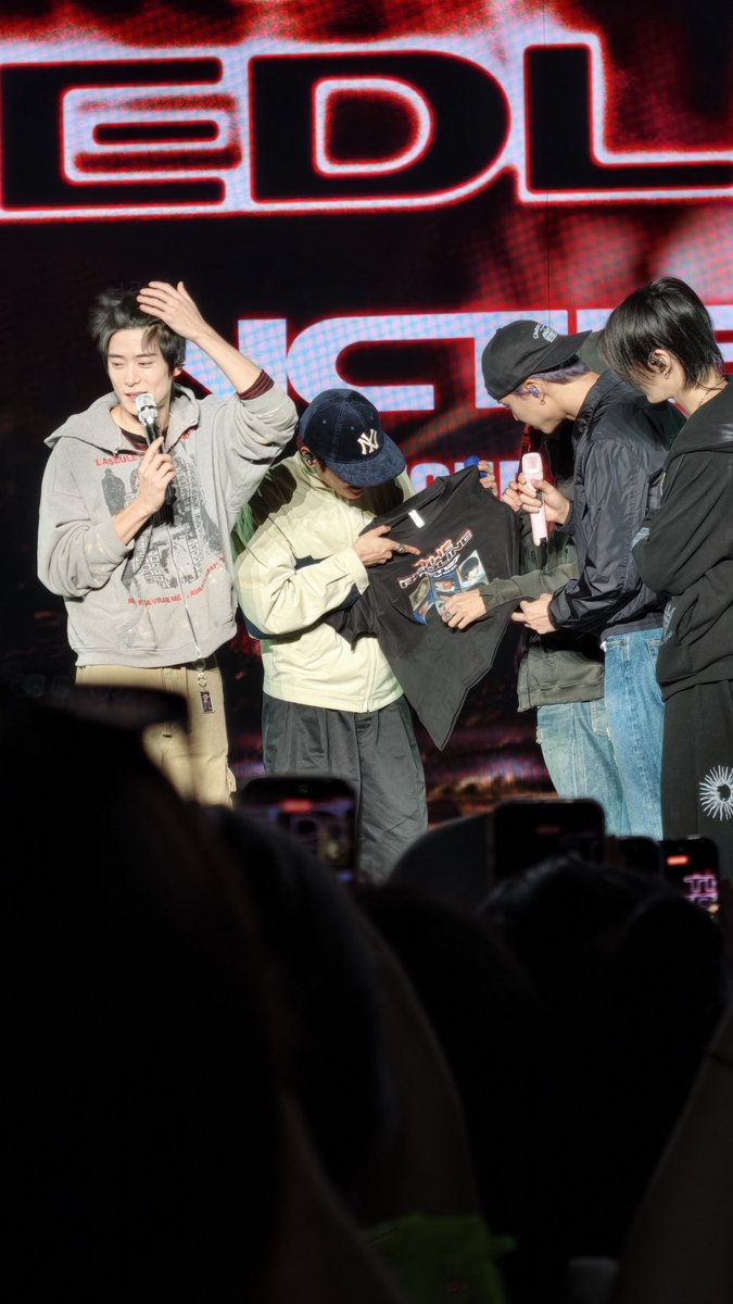 sskngntuk's tweet photo. lucuuuuu😭😭��� https://t.co/BZsVculIR9