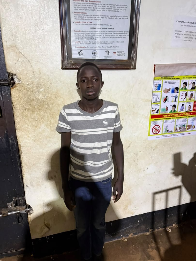 NyakundiReport's tweet photo. Police have arrested the secondary school student captured on video knocking out his colleague. https://t.co/H2CoQKte2Z