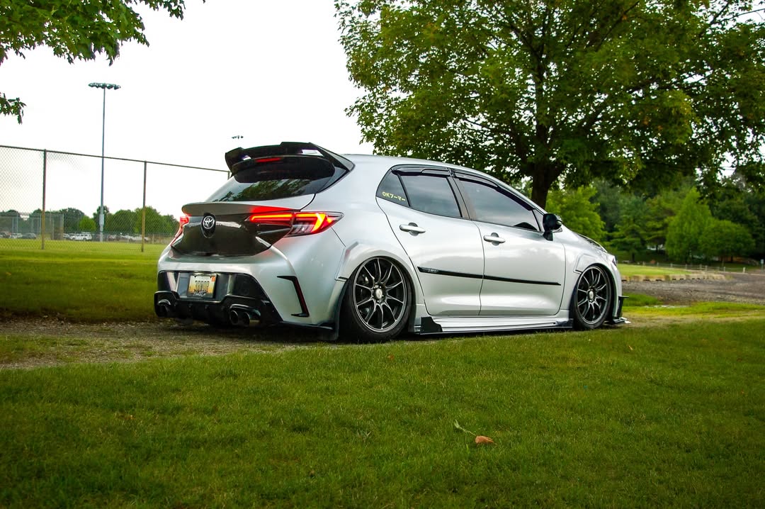 LeolaColone's tweet photo. Taking in the scenery. Brand ambassador for King of Carbon Fiber. Use code ERRORBUILDS for 10% off. Craftc Performance: use code ERRORBUILD for 5% off. https://t.co/dsYITbRowF