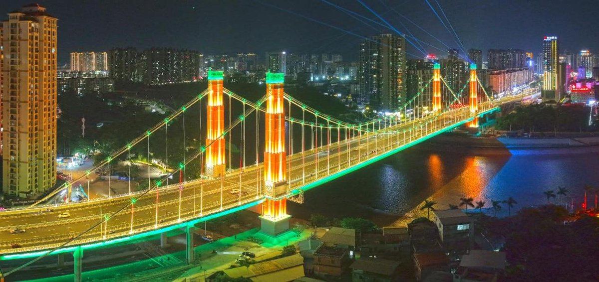 PDChina's tweet photo. Three dimensions reveal what the Pinglu Canal brings to development

The Pinglu Canal, China's first major river-to-sea canal project that has been planned and coordinated at the national level since 1949, is set to open for navigation on Sept. 16, 2026.

What changes will this landmark project bring to the region? A closer look at the project from three dimensions -- economy, livelihoods, and environment -- offers a clear picture.
https://t.co/rZEt0xjztg