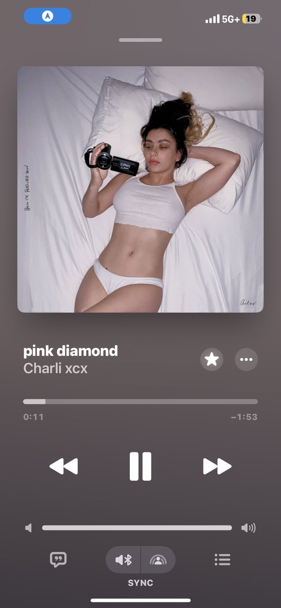 cvntdrac6la's tweet photo. Something abt these two songs https://t.co/xuEYE7OSSF