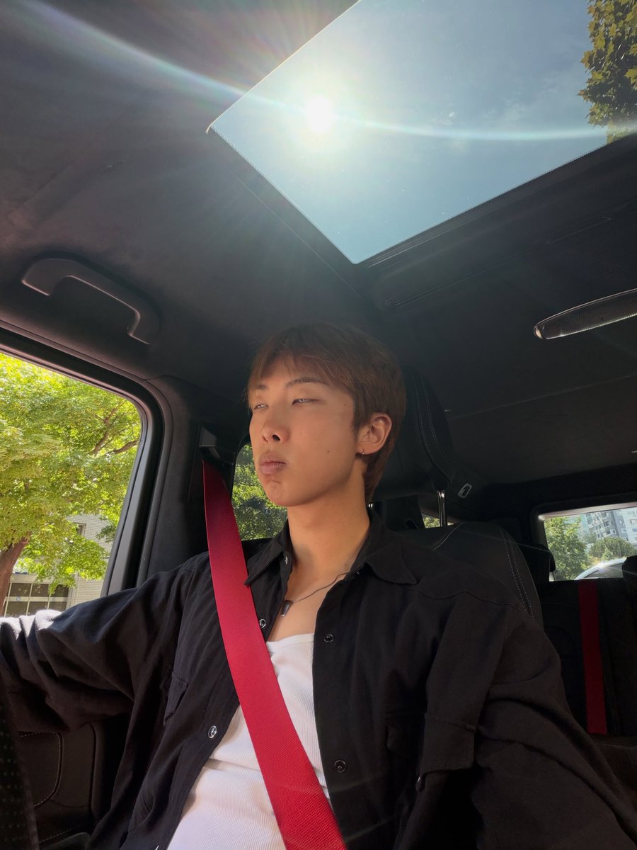dalbit_bangtan's tweet photo. 📸 INSTAGRAM

RM post:
Meme dump.. https://t.co/JkPu1OB0F8