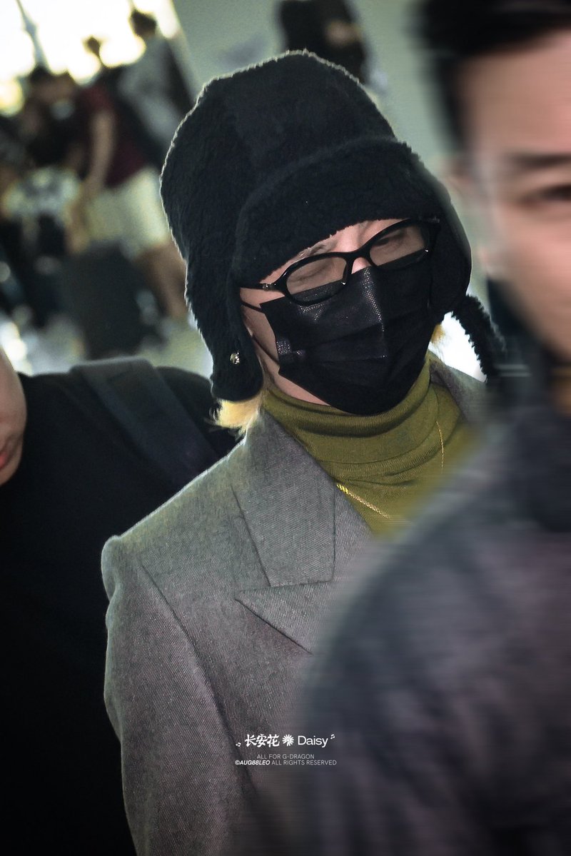 Aug88Leo's tweet photo. 260918 OFF TO PARIS

#gdragon #gd #지드래곤 #bigbang #빅뱅 https://t.co/LOhXIu4oWQ