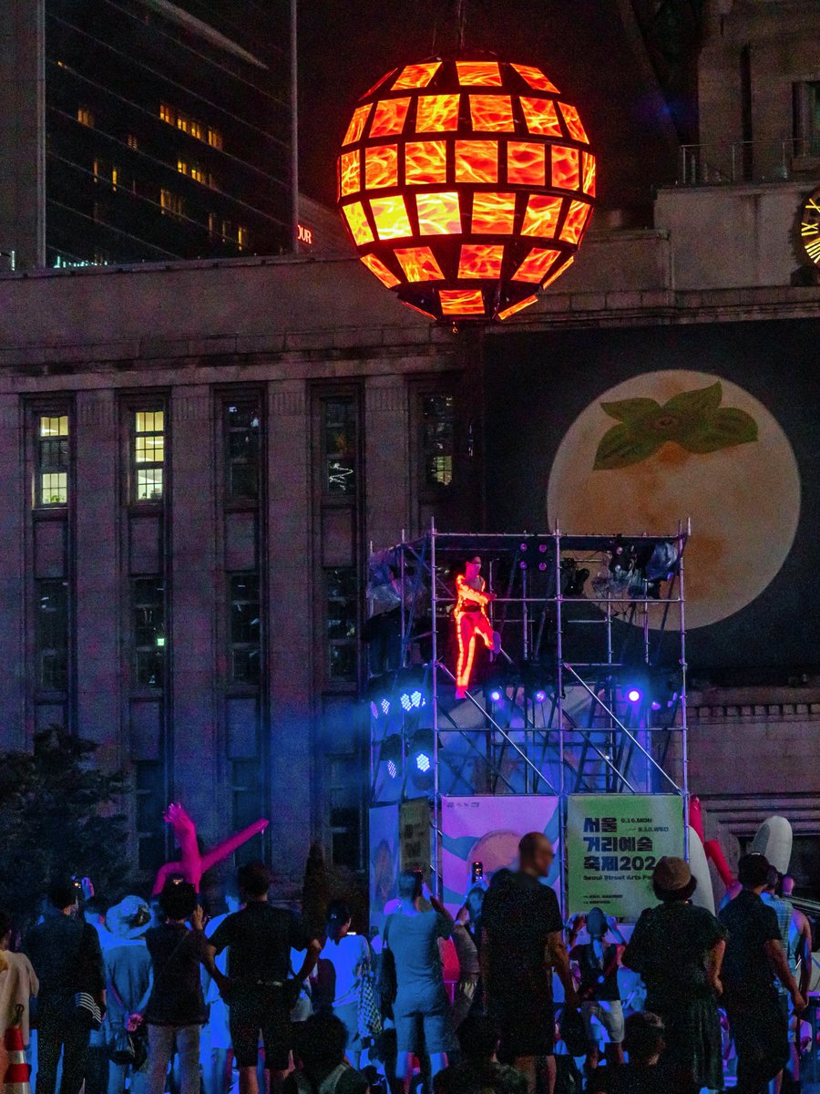 Seoul_gov's tweet photo. 🎪 When everyday paths become a stage!

Enjoy 62 free performances from 5 countries at #SeoulStreetArtsFestival2026 in Ttukseom Hangang Park &amp; Seoul Forest. ✨

https://t.co/9h8gd3Bni4 https://t.co/RHvDQkRjoG