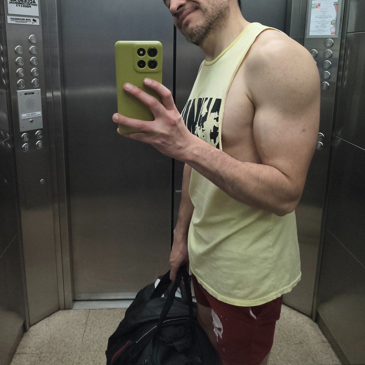 rubenhernan22's tweet photo. 💪 https://t.co/nSzHjEffNg