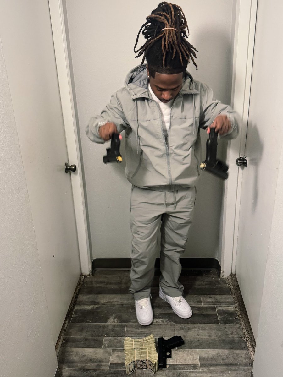 realblitzzer5's tweet photo. #Freedaguyz #Restdabros https://t.co/zGIMhxdp6z