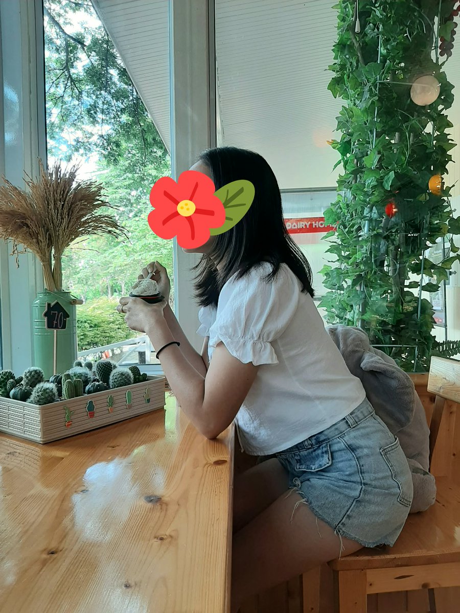 sudswing2229's tweet photo. พอถึงวัยนึงถึงเข้าใจว่าทำไมเมื่อก่อนพ่อกับแม่ชอบนั่งเงียบๆหลังเลิกงาน🙂 

เพราะเจอเสียงดังๆ เรื่องวุ่นๆมาทั้งวันแล้ว การอยู่เงียบๆคือการผ่อนคลายที่ดีมาก https://t.co/kOjzRuQfaL
