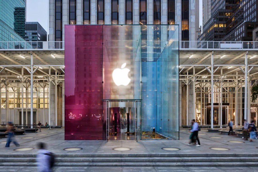 AppleTechNewss_'s tweet photo. So excited for tomorrow! #apple #iphone18pro https://t.co/80cEy168er