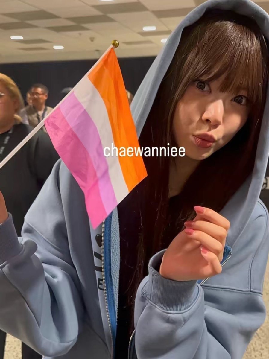 purinzpies's tweet photo. 4/5 LESBIANFIM IS REAL https://t.co/C9hUSbioTv