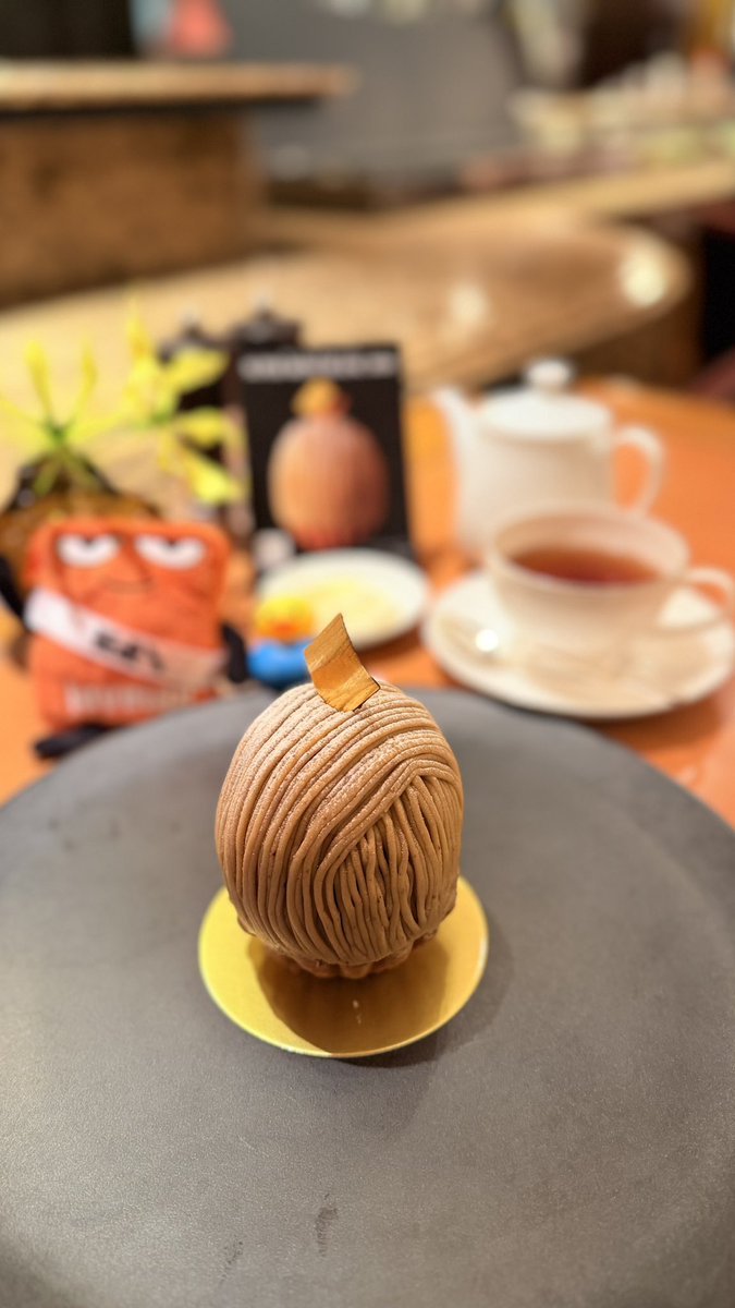 _PEANUTCANDY_'s tweet photo. モンブラン美味すぎる
#スーパーモンブラン
#パティスリーsatsuki
#ポレンジ
#あひるのぐらふぃてぃ https://t.co/66f2ZCdEE7
