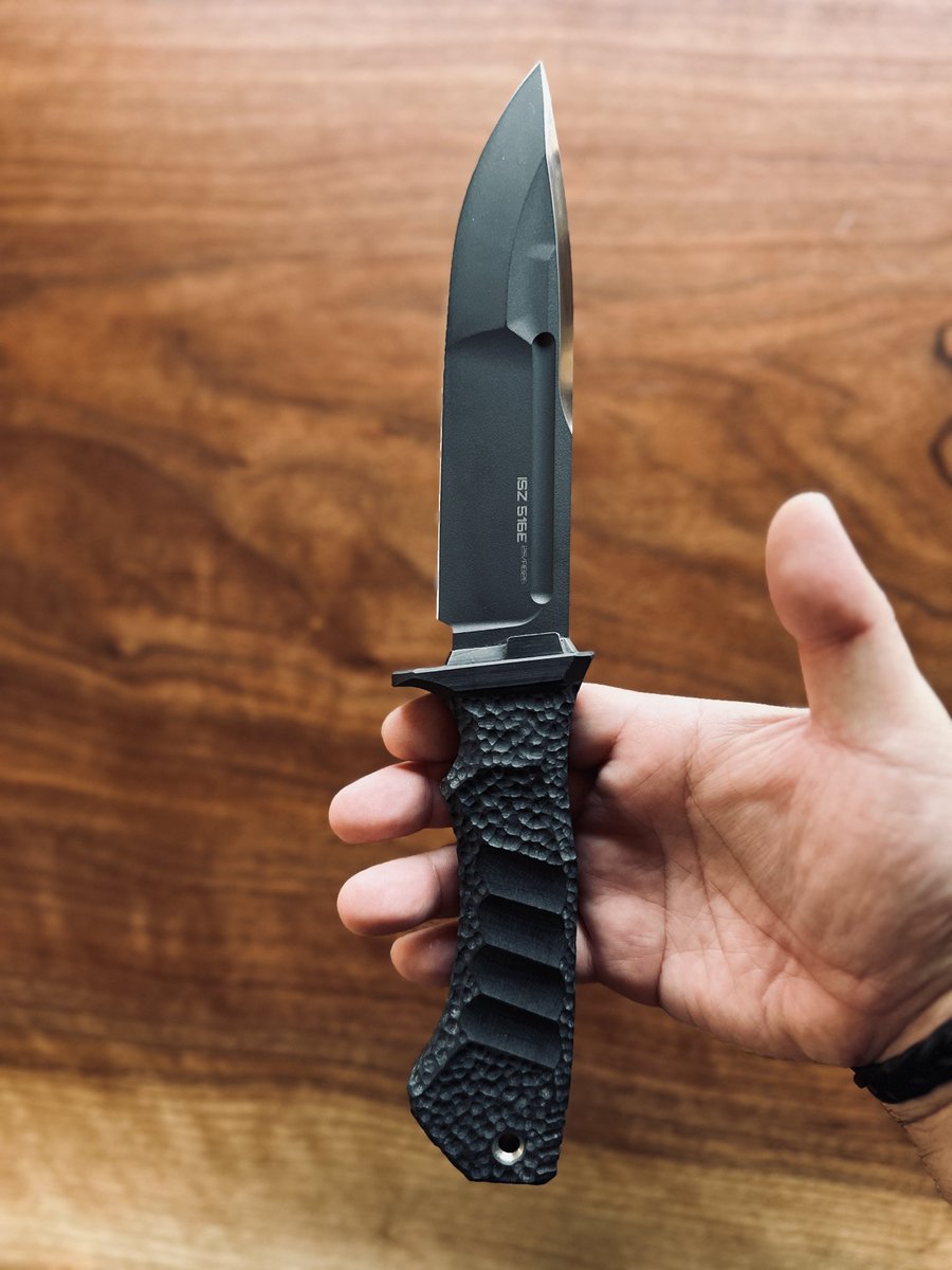 riguo_knives's tweet photo. ISZ Knives

516e-Z-Tuff black

最強刃物鋼材、Z-Tuffブレードに最強ハンドル材Ultrex™ G10を採用した史上最強フィクスドナイフ
ブラックセラコート、riguo特注ハンドル仕様モデルが完成

本日9/18(金)19:00〜 販売開始

https://t.co/k4ymQJJTRR

#riguo
#isz
#516e
#ztuff
#knives https://t.co/mfHejD9W7A