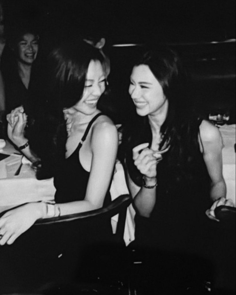 jeoryii's tweet photo. they’re everything , luv them sm ♥
#LenaMiu https://t.co/IHYINjs6WQ