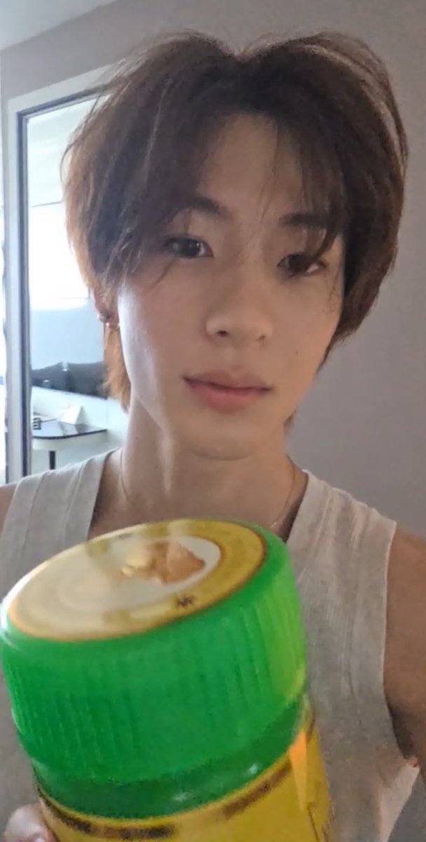 allforrann's tweet photo. พออ่านที่น้องถามในบับเบิ้ลแล้วคิดถึงประเทศไทยที่มีแอนตันมากกว่าเดิมอีก ㅠㅠㅠ https://t.co/gr5OCk0G1Z
