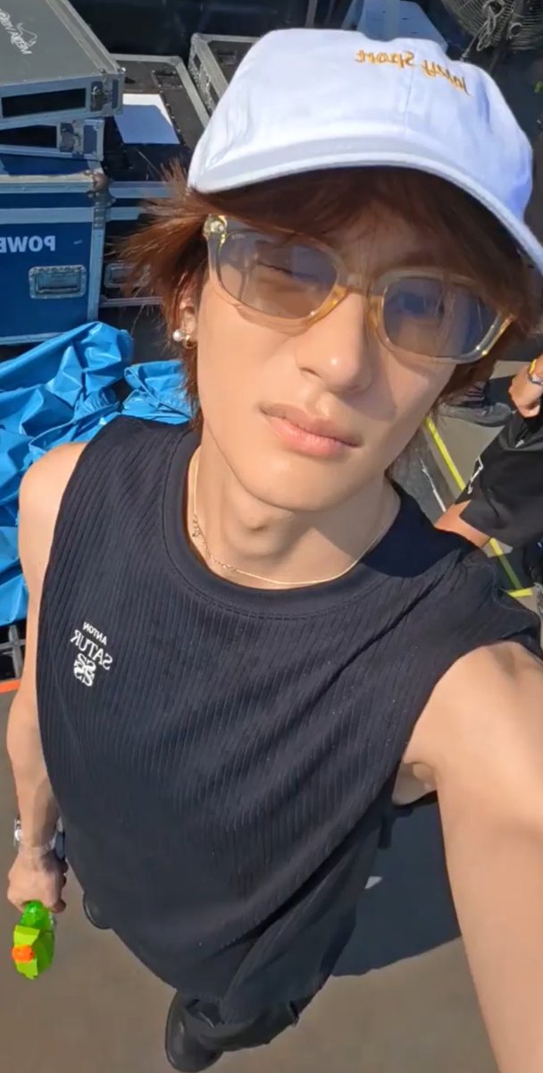 allforrann's tweet photo. พออ่านที่น้องถามในบับเบิ้ลแล้วคิดถึงประเทศไทยที่มีแอนตันมากกว่าเดิมอีก ㅠㅠㅠ https://t.co/gr5OCk0G1Z