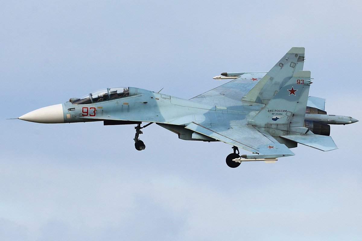 otteravia2's tweet photo. Aerospace Forces of the Russian Federation
SukhoiSu30M2 / RF-95491
Undisclosed location-Russia
2026/9/-

戦時下ロシアの軍基地でフランカーを撮影！！！！！！
タッチアンドゴー訓練をしてくれたおかげでじっくりフランカーを目と耳で味わうことができました！！！カッコ良すぎる！ https://t.co/onjj8ofuAI