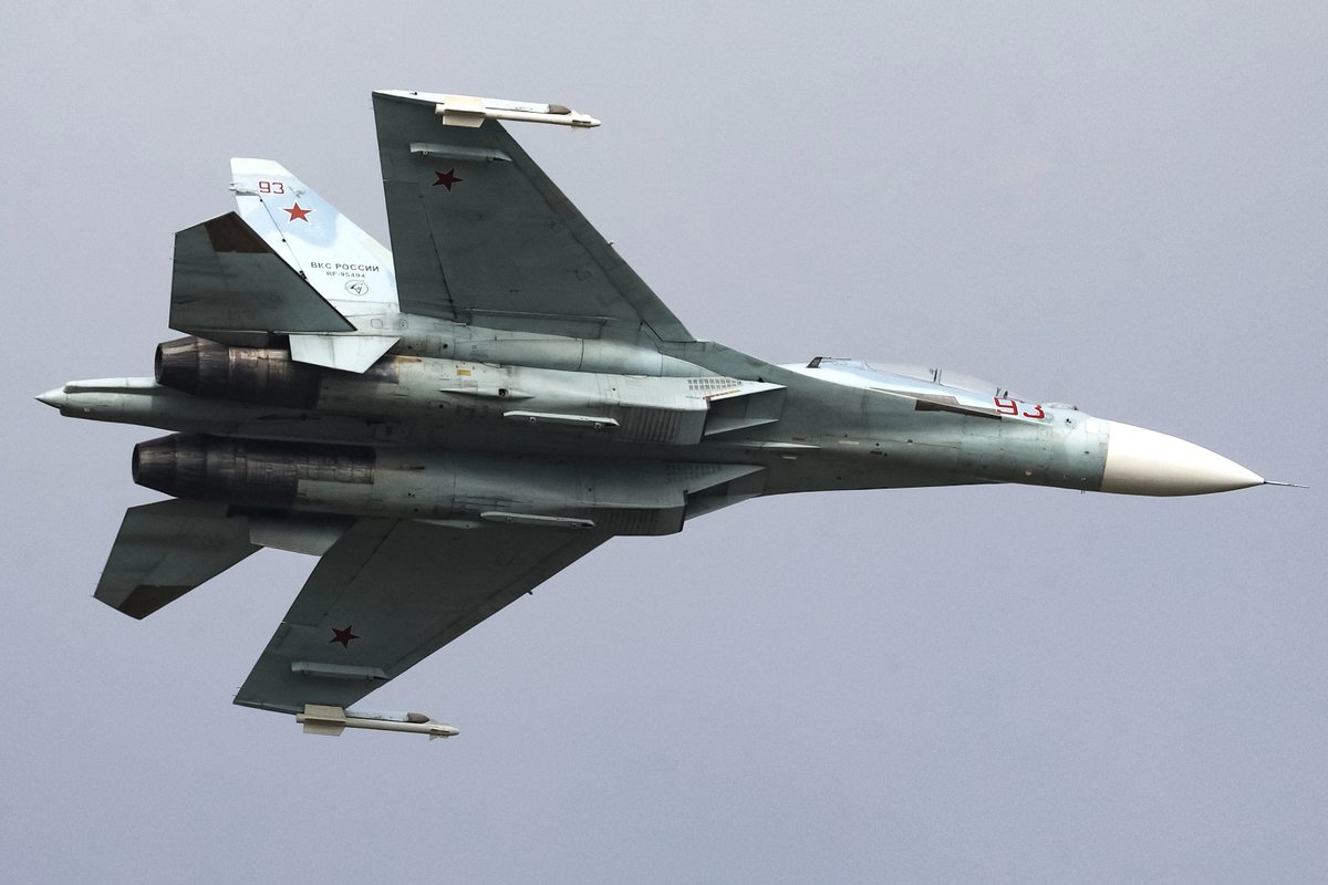 otteravia2's tweet photo. Aerospace Forces of the Russian Federation
SukhoiSu30M2 / RF-95491
Undisclosed location-Russia
2026/9/-

戦時下ロシアの軍基地でフランカーを撮影！！！！！！
タッチアンドゴー訓練をしてくれたおかげでじっくりフランカーを目と耳で味わうことができました！！！カッコ良すぎる！ https://t.co/onjj8ofuAI
